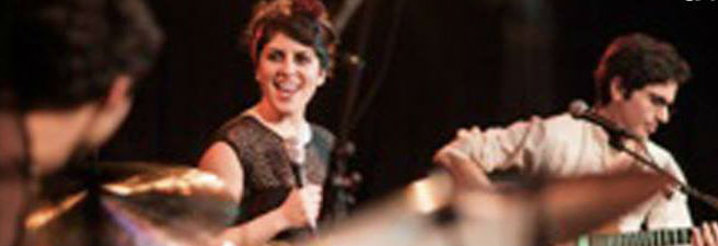 کنسرت گروه سه رنگ؛ ۱۴ می در پاریس