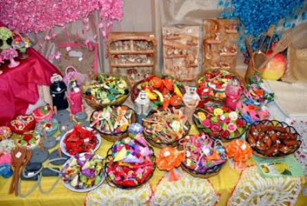 نمایشگاه هنرهای دستی ایران در پاریس