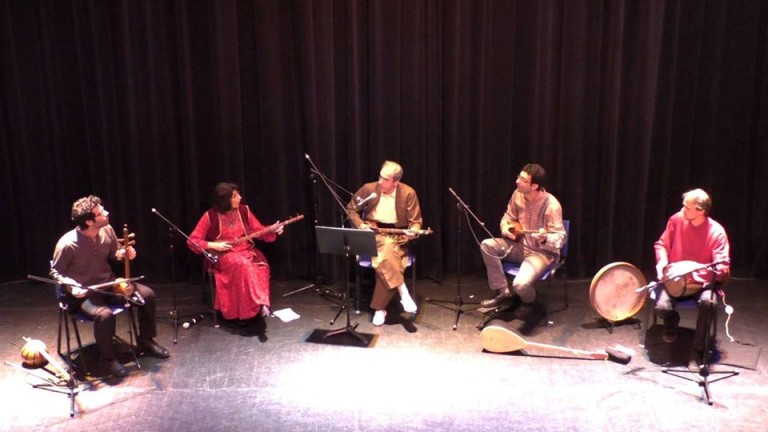 سفر به نغمه های کوه های زاگرس با نوای گروه چکاوک