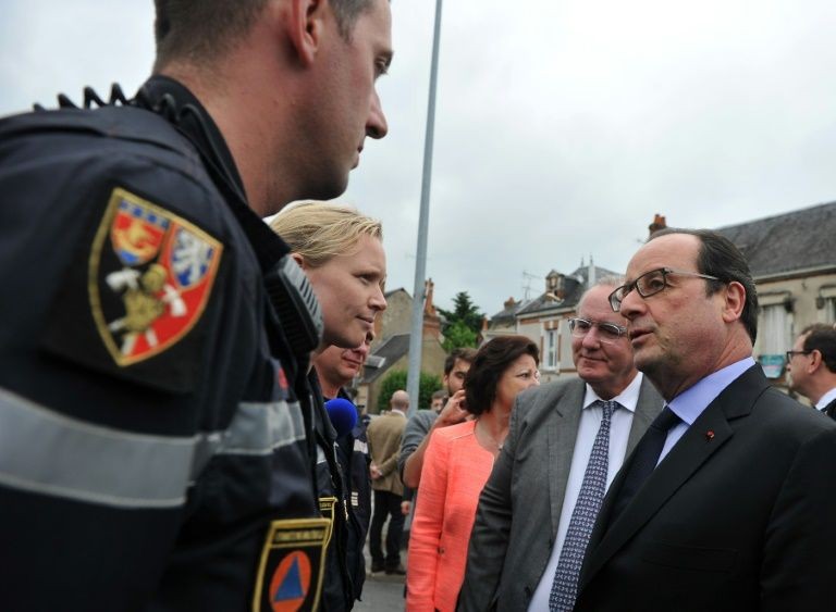 فرانسوا اولاند: تهدید علیه امنیت بازی‌های جام اروپا به قوت خود باقی است