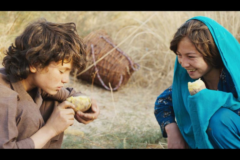 آغاز نمایش فیلم “گرگ و میش” به کارگردانی شهربانو سادات در سینماهای فرانسه