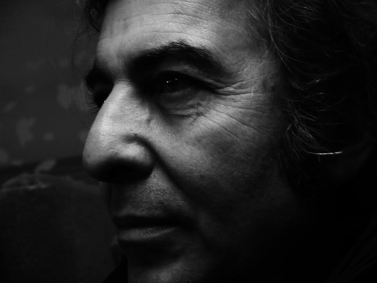 انتشار مجموعه شعر از محمود شکراللهی به زبان فرانسه