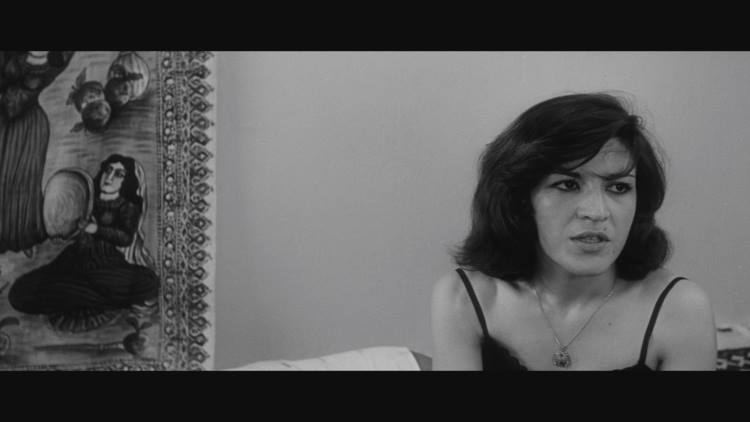 نمایش فیلم “خشت و آینه” به کارگردانی ابراهیم گلستان در پاریس