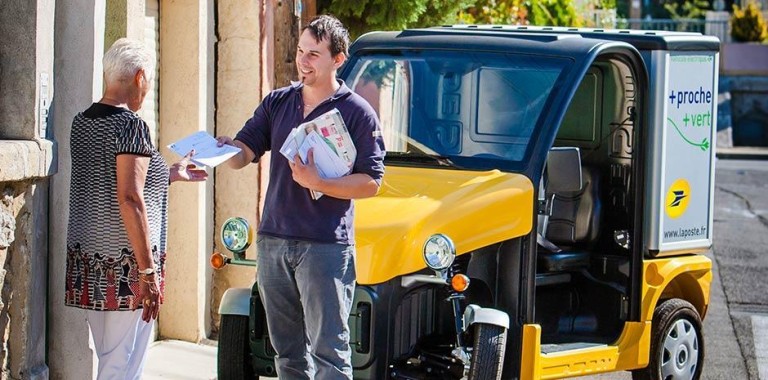 آیا می‌توان از فرانسه به ایران و یا افغانستان نامه و یا بسته پستی فرستاد؟